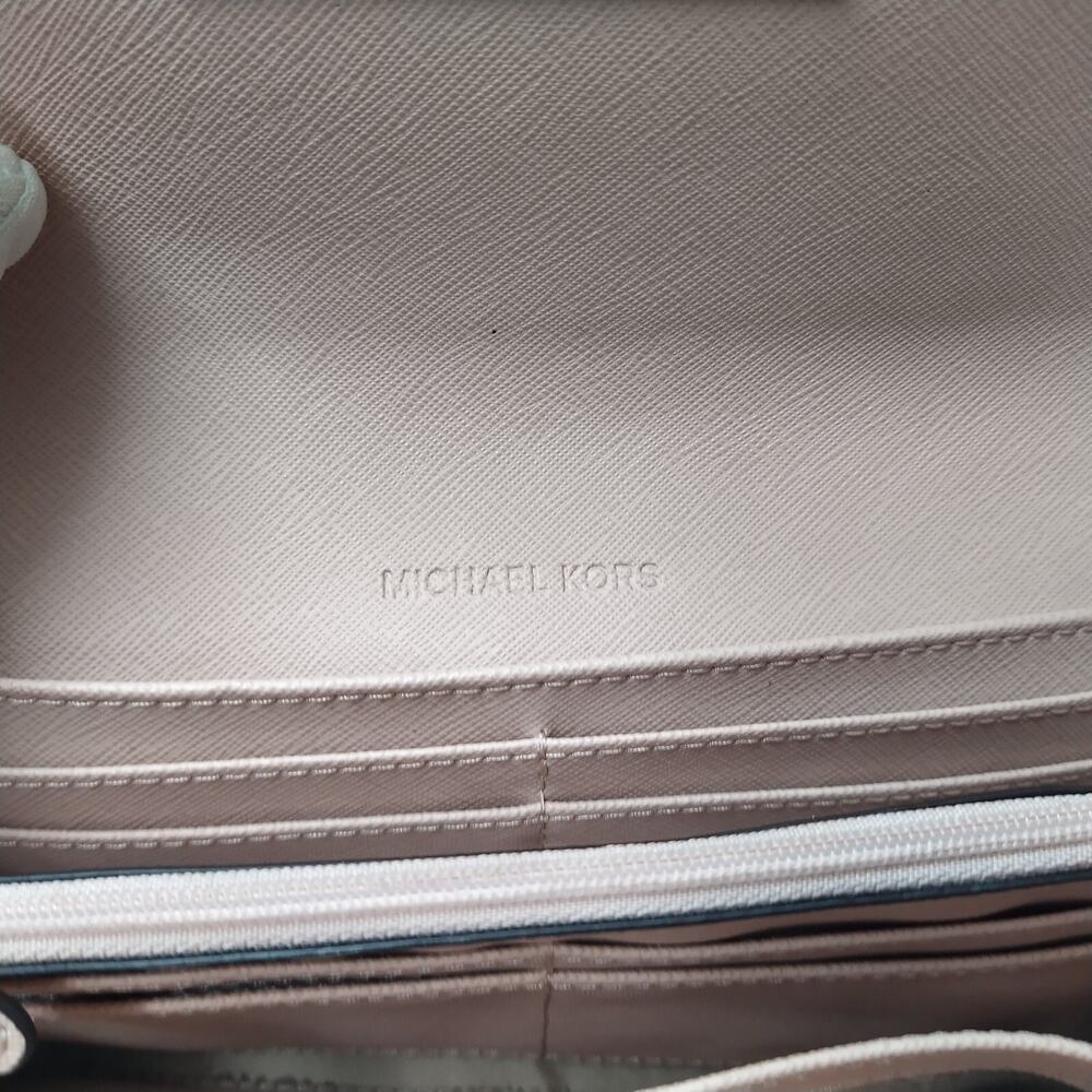 Michael Kors Pink Crossgrain Leather Pushlock Credit Card Bifold Wallet - Picture 12 of 16